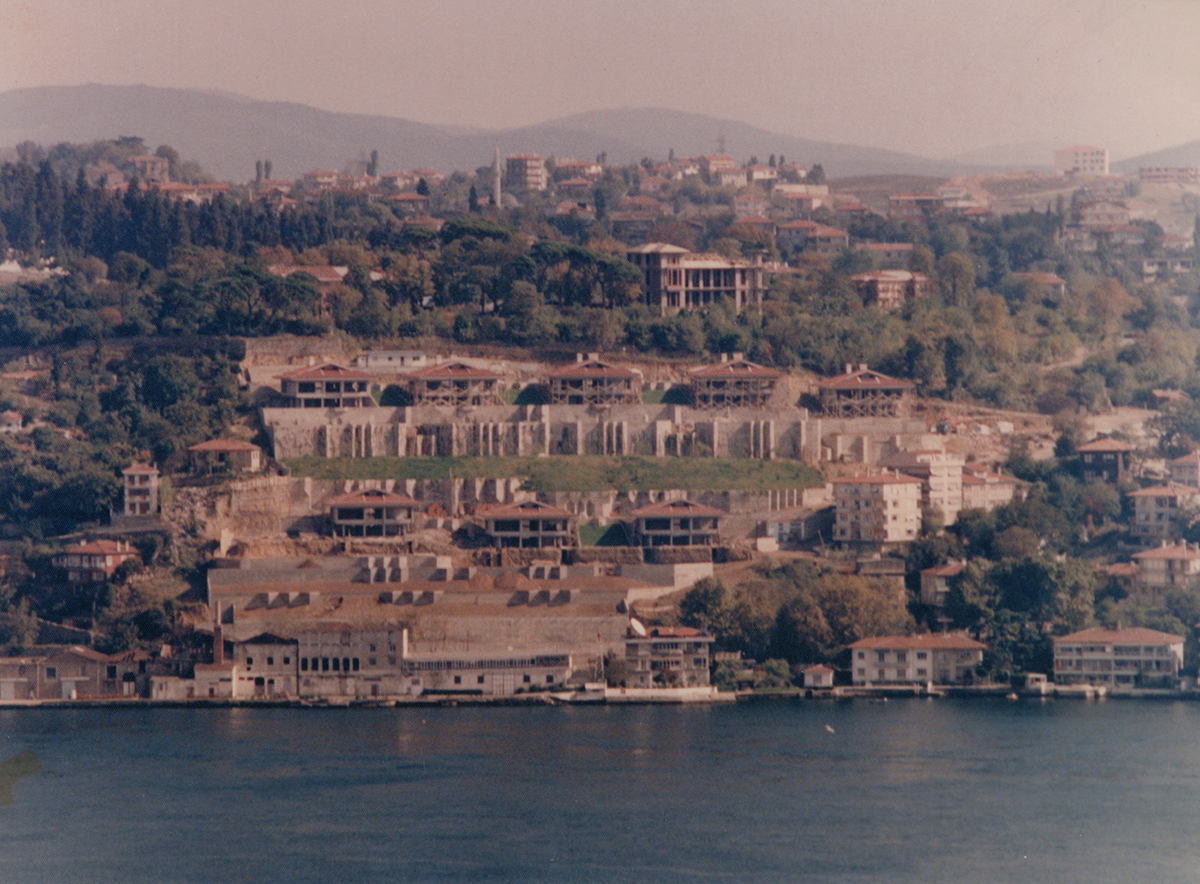 Yapılar Yapılırken, 1986