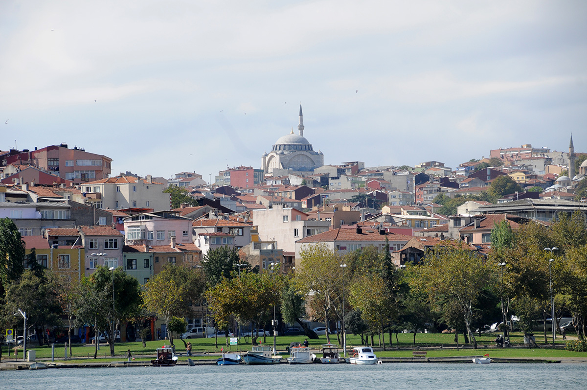 Altıncı Tepedeki Edirnekapı Mihrimah Sultan Camii